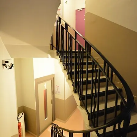 Ξενοδοχείο Lux *